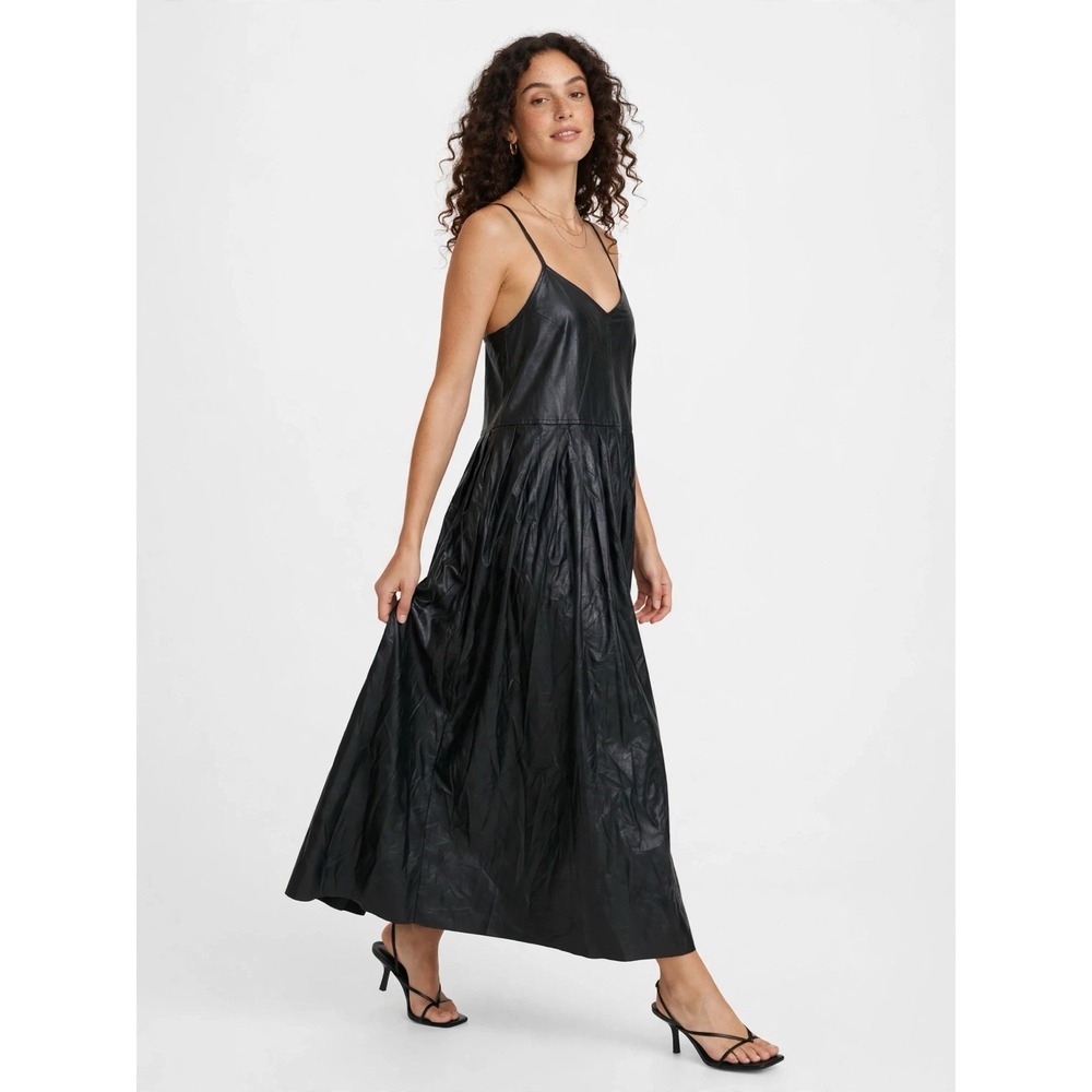 Stylenanda Black Faux Leather Grunge Y2K Spaghetti Strap Pleated Midi Dress M